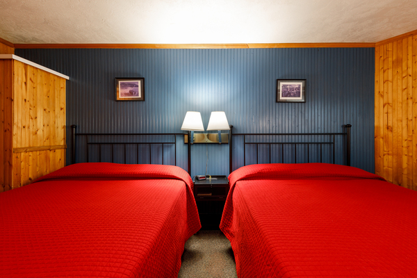 Downstairs Two Queen Beds